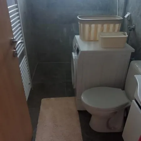 Anna شقة يايتشه